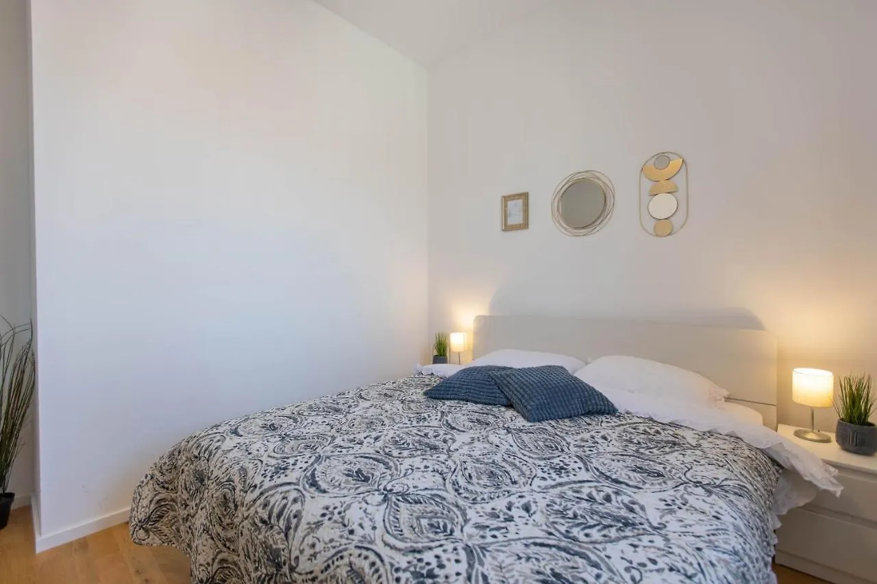 ספליט Penthouse Heavenly Holiday Home 0*,
